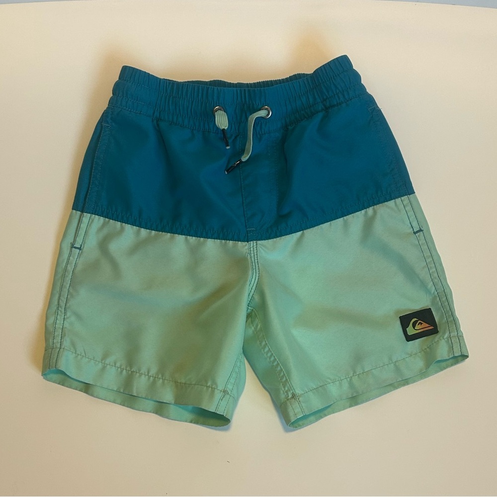 Quiksilver Teal Blue and Light Mint Green Swim Trunks Boys Sz 3